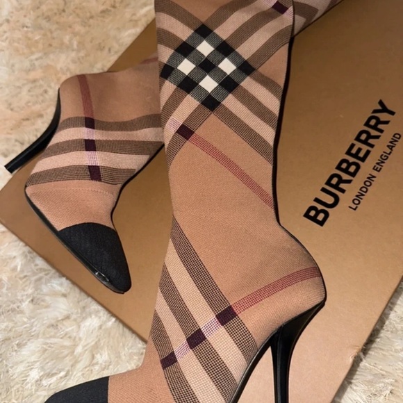 Burberry Tan and Black Heeled Boots - Picture 2 of 7